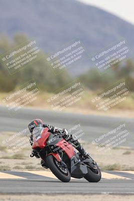 media/Sep-21-2025-Race Pace (Sun) [[98bf33ef95]]/Verified/10-Turn 10 (1150am)/